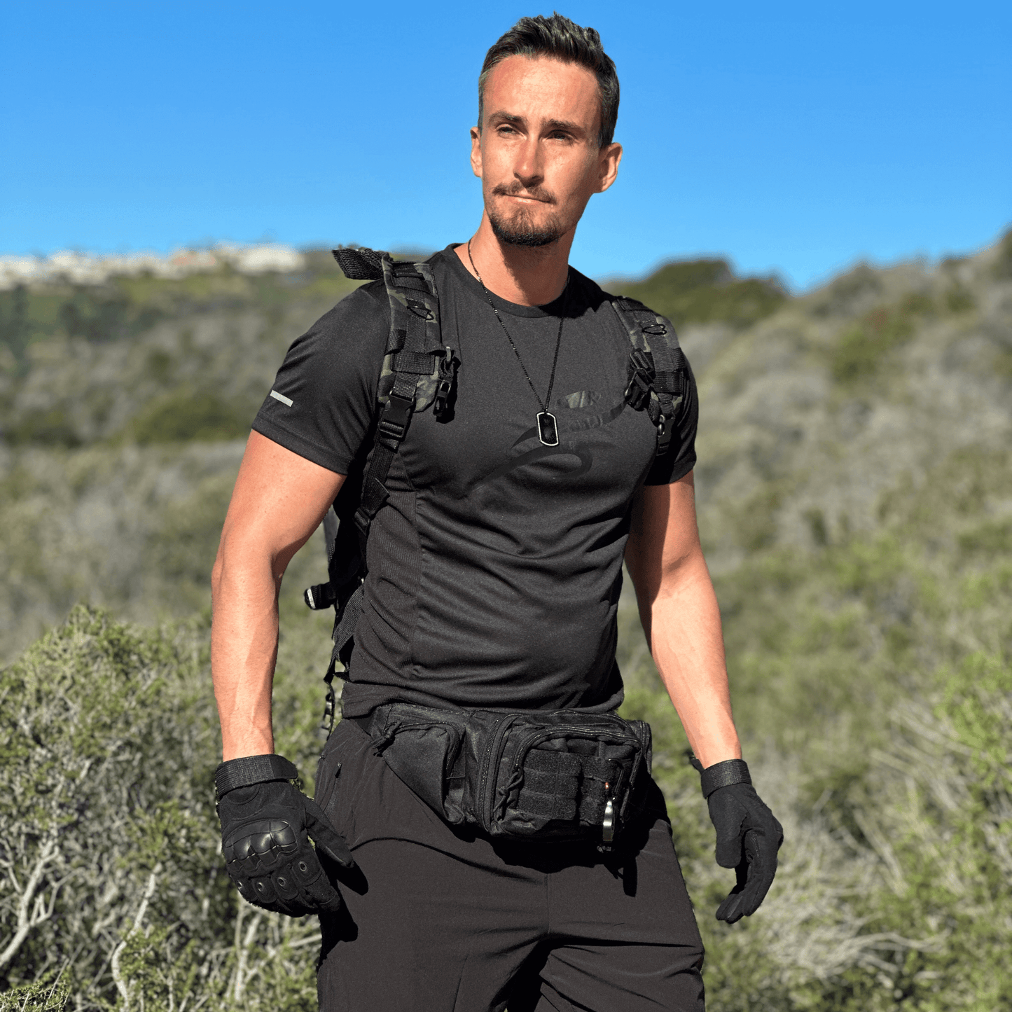 Airsoft Gloves for Sports, Paintball, and Motorcycling Touchscreen Fingertip — Rebel Alienz Vegas