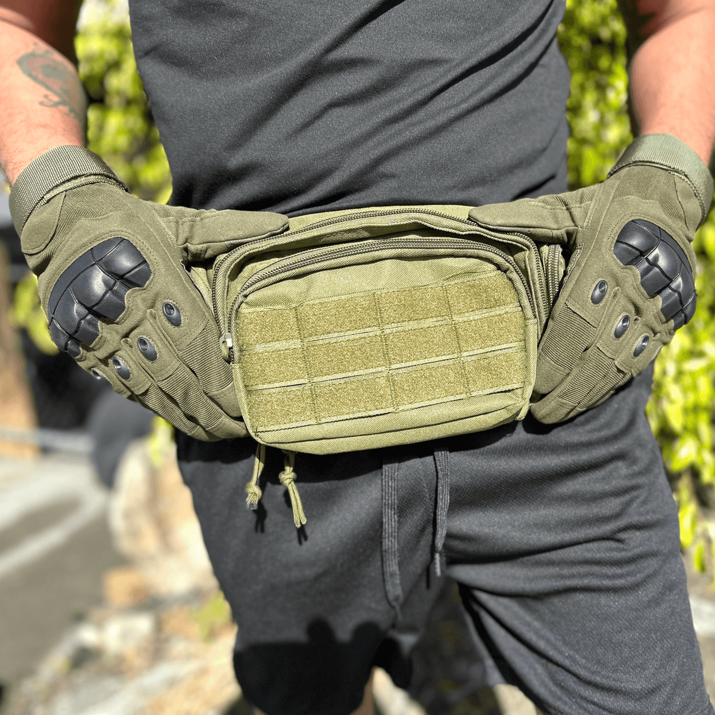 Airsoft Gloves for Sports, Paintball, and Motorcycling Touchscreen Fingertip — Rebel Alienz Vegas